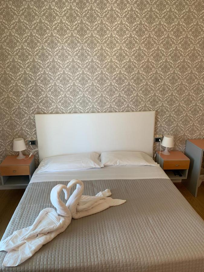 Hotel Eden Bardolino Buitenkant foto