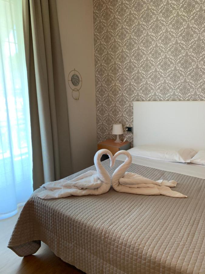 Hotel Eden Bardolino Buitenkant foto