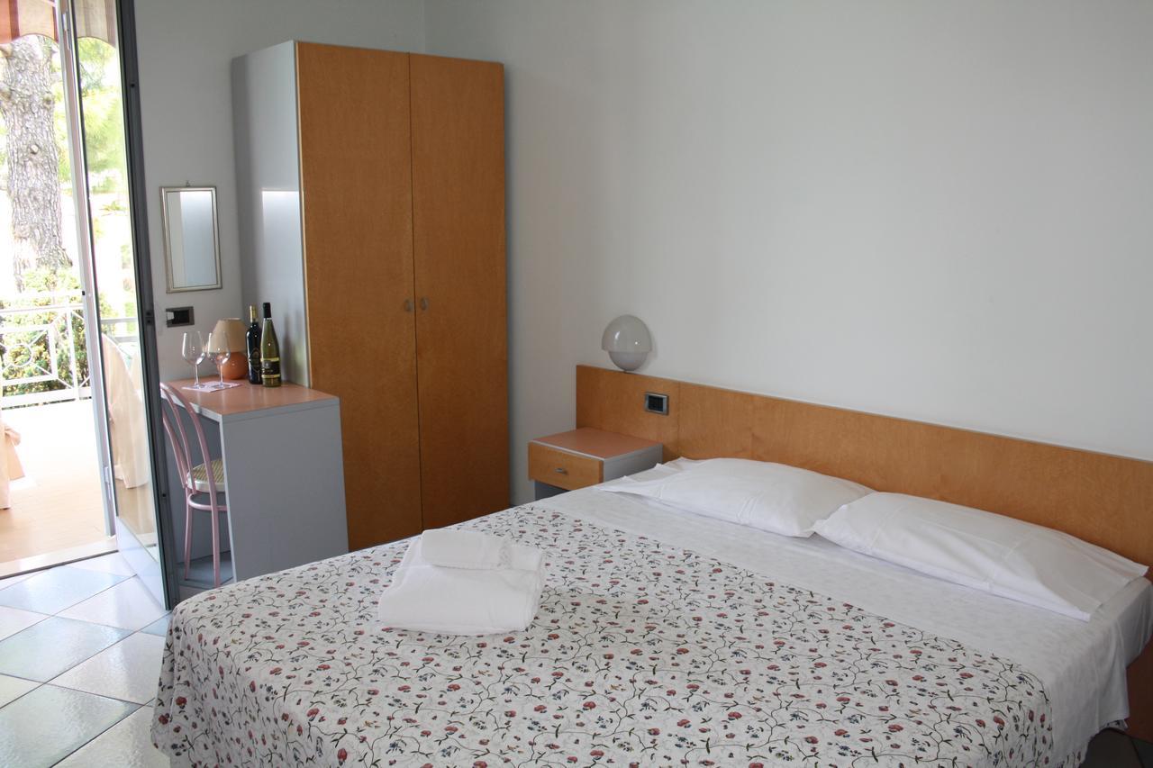 Hotel Eden Bardolino Buitenkant foto